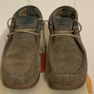Boys Clark’s Wallabee